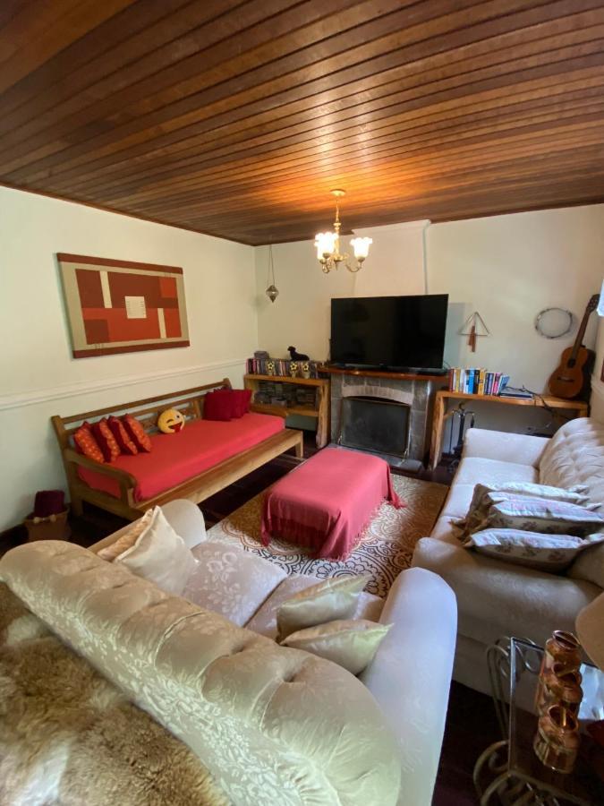 Apartamento Em Condominio Кампус-ду-Жордау Экстерьер фото